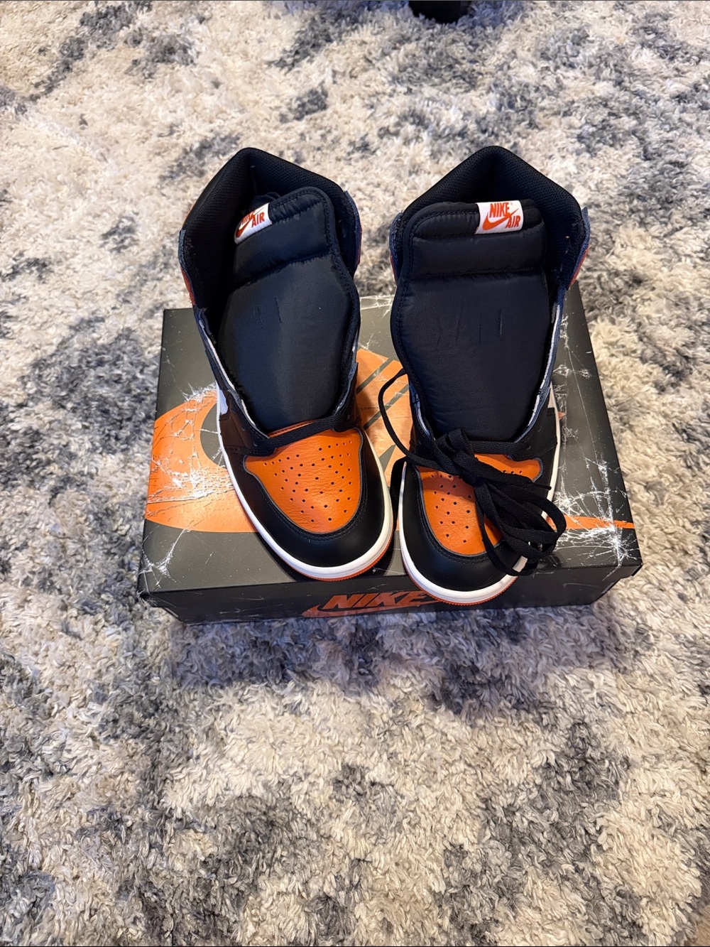 Nike Air Jordan 1 High OG - Black/Orange